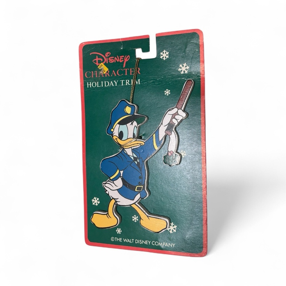 Disney Vintage Festive Donald Duck Ornament - Excellent condition NWT